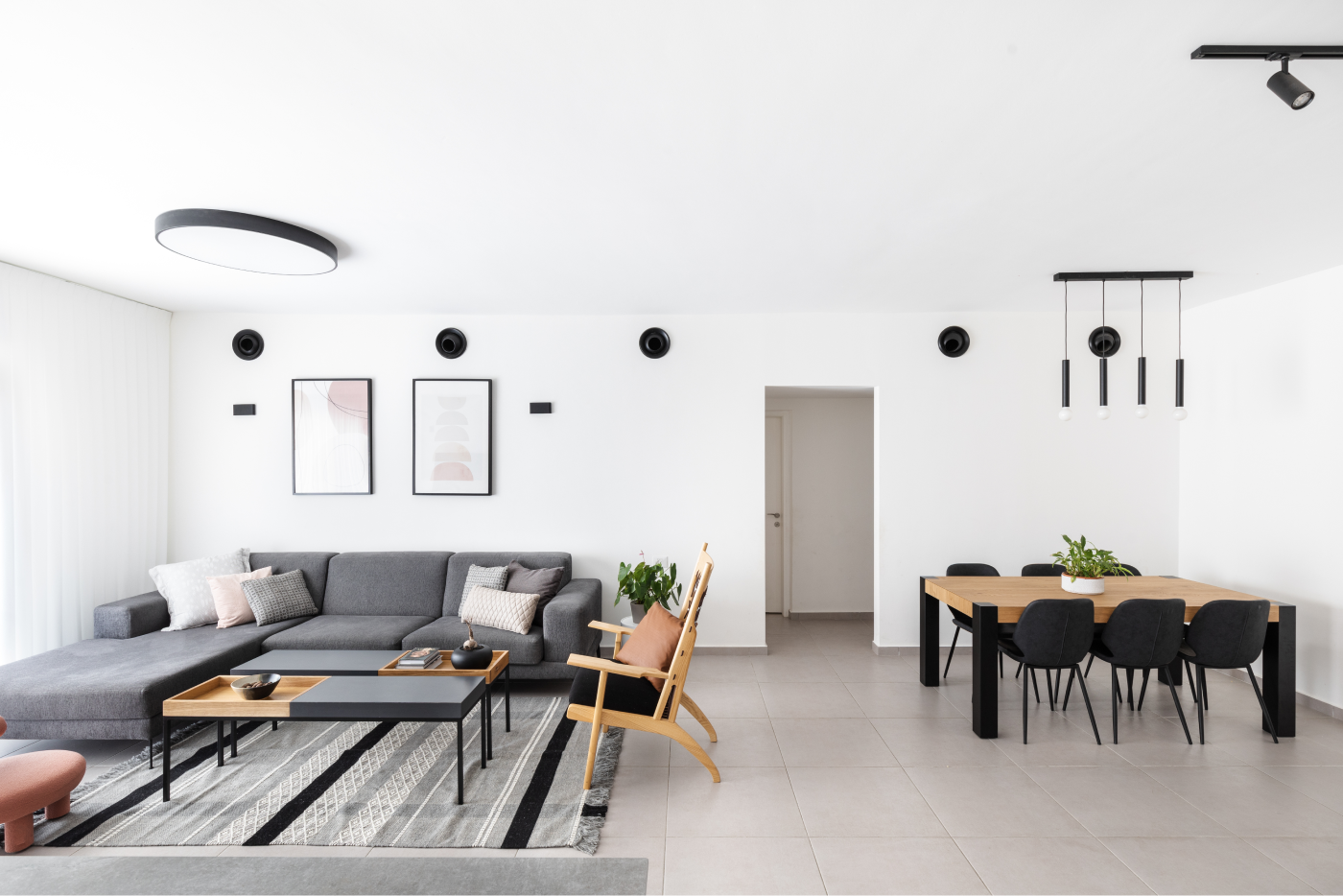 מפזרי אוויר ותריסים