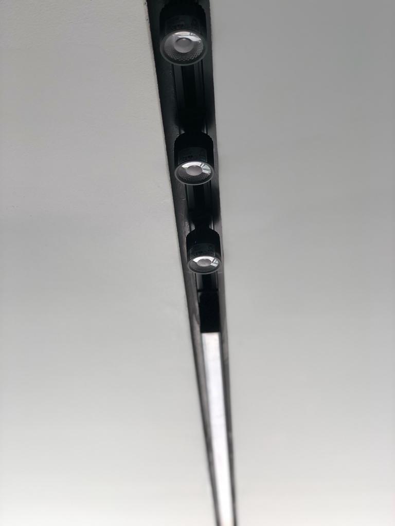 פרופיל מגנט